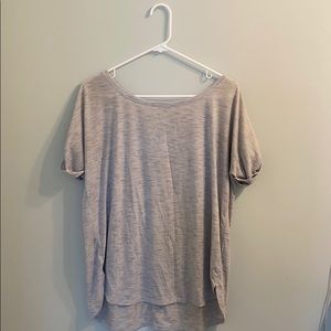 grey gap workout top